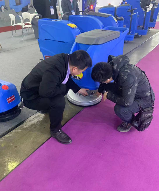 武汉小型电动洗地机是否适合用于环卫保洁