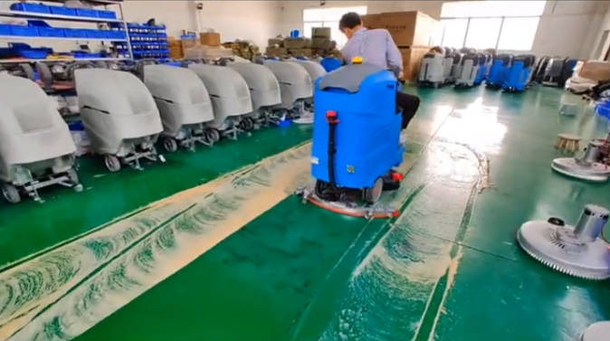 武汉2023年还在用人工的物业保洁不妨试试洗地机吧